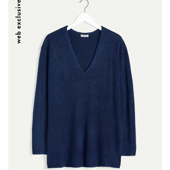 *2 For $30* NWT Reitmans V-neck Pullover Tunic Sweater, M - Picture 5 of 5